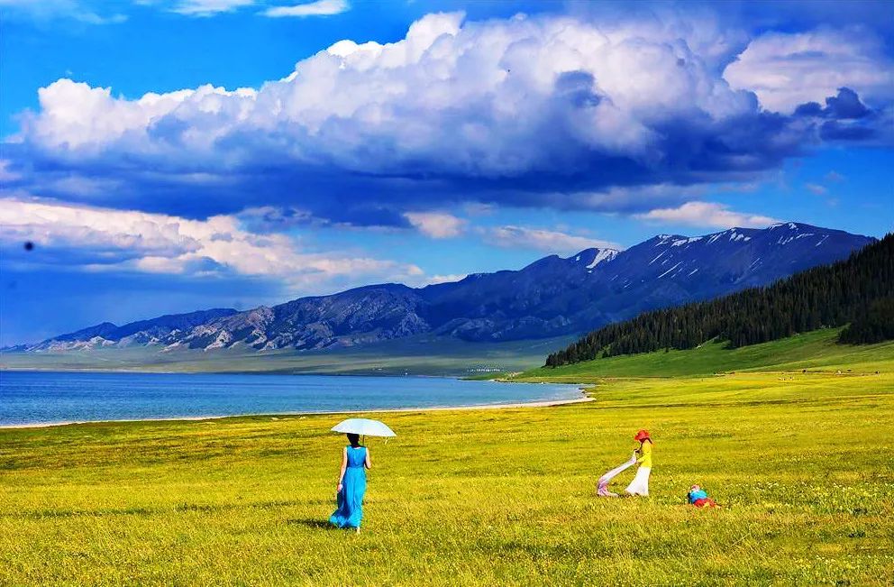 丝路明珠新疆,多彩画卷中的新疆风情