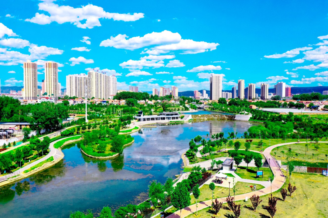 月光下的古城凝思,长治夜色中的独白时刻